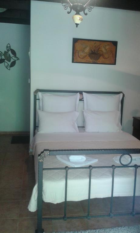 Traditional Guesthouse Archontoula Palaios Panteleimonas Bagian luar foto